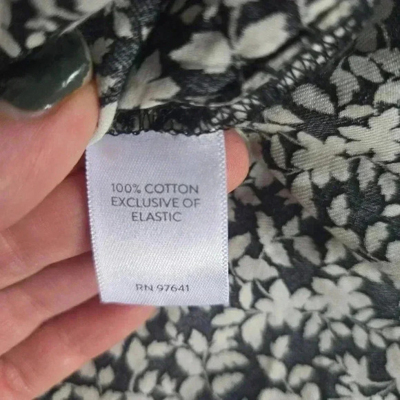 NWT J.Jill smocked waist a line black and white floral skirt sz XL tall - Picture 7 of 9